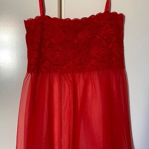 Women's transparent short nightgown with lace, size S, like new, red