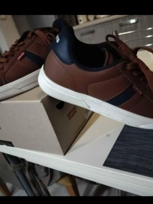 Levi's men's sneakers new, brown, size 40