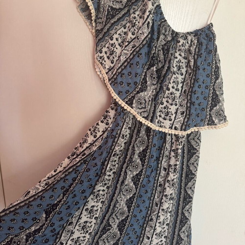 FJO dress like new, multicolored, one shoulder, size M-L