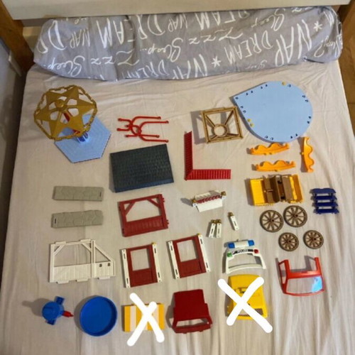 Playmobil used large parts and accessories