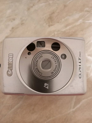 Фотоапарат Canon работещ като нов