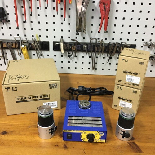 Hakko FR-830 PCB Preheater with 2 Hakko C1390C PCB Holders new