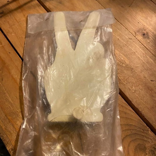 Vintage accessory for rear windshield like new