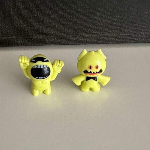 Gogos Crazy Bones rare neon monsters set of 2 like new