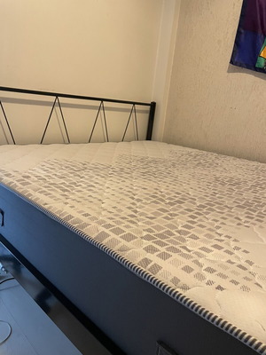 Double mattress with metal bed frame 1.50x2 m, like new