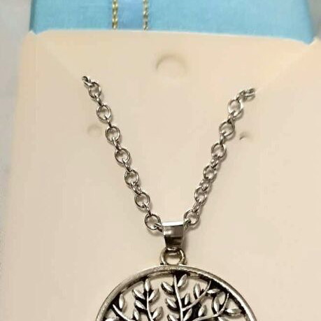 Tree of Life necklace and earring set silver new