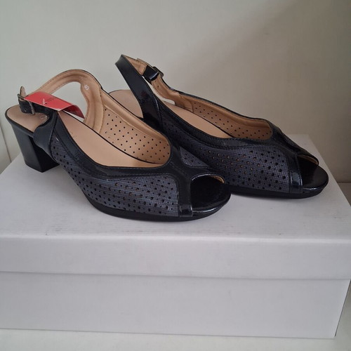 Women's black pumps size 40 new