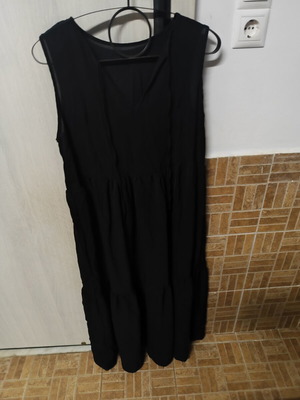 Black long sleeveless women's dress