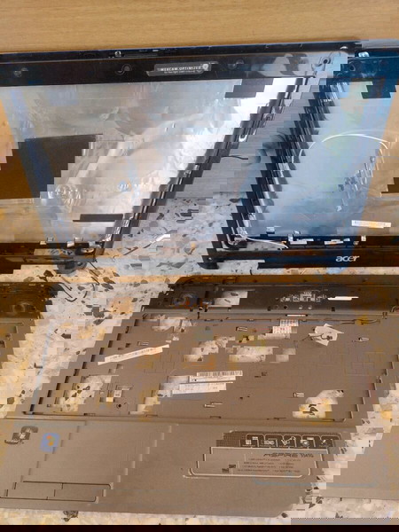 Laptop Acer aspire 5541g κουστούμι