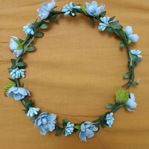 Head wreath accessory like new