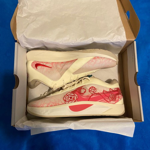 Nike Giannis Zoom Freak 6 "Roses" new athletic shoes size 44.5
