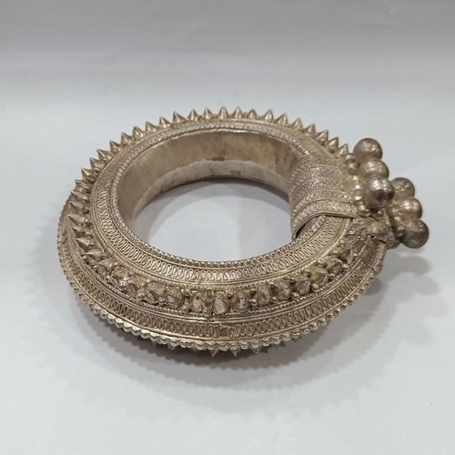 Antique bracelet used, Yemen-Saudi Arabia, late 19th century