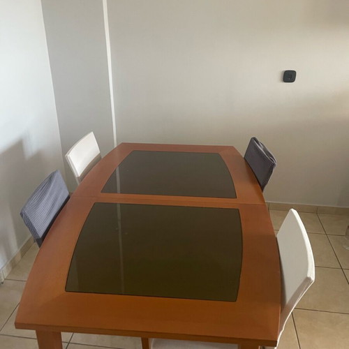 Wooden dining table with wooden chairs used, 1.60 x 1 m