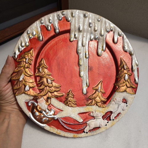 Christmas ceramic plate like new, 27 cm diameter