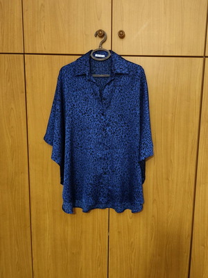 Bill Cost women's satin shirt wide fit batwing sleeves like new