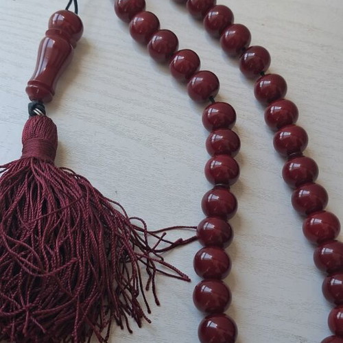 Bakelite burgundy mastic komboloi, 80g