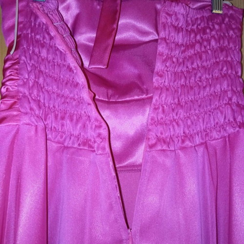 Chiffon satin dress like new with matching pink scarf, size S