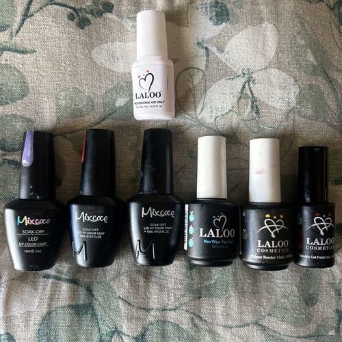 Semipermanent nail polish professional, like new, with rhinestones