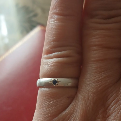 Silver 959 ring with genuine small sapphire, like new