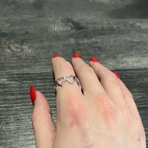 Silver ring brand new in excellent condition
