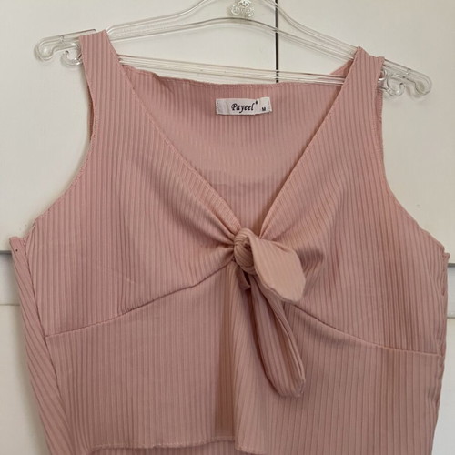 Pink crop top like new, sleeveless with front tie design, size M