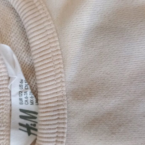 H&M tracksuits like new, pack of 2, ages 5-7, beige and blue