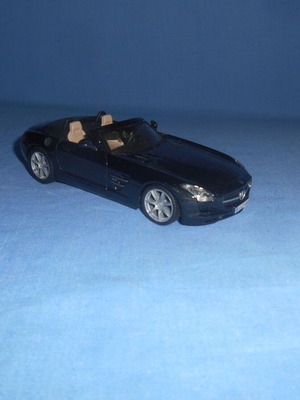 Bburago Mercedes Benz SLS AMG Roadster 1/32 μεταχειρισμένο, μαύρο
