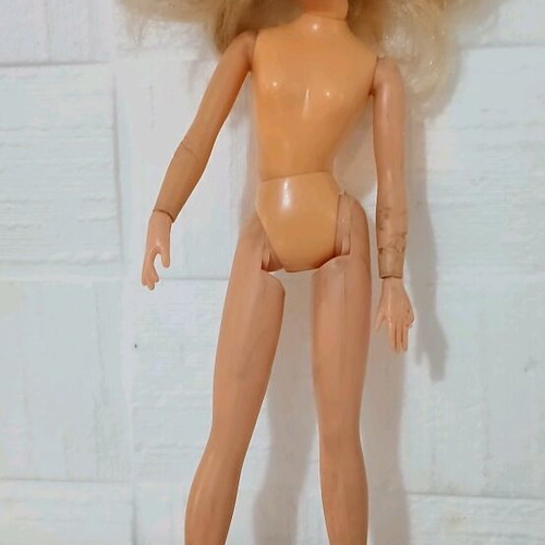 Sindy Pedigree doll used with dress, shoes, hat, and stand