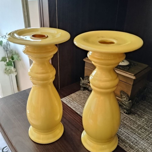 Set of two yellow ceramic candlesticks, 21 cm