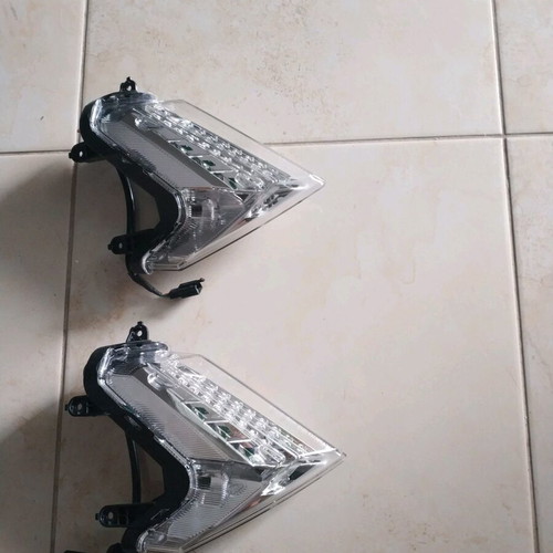 Left turn signal light Kymco Downtown 350i used