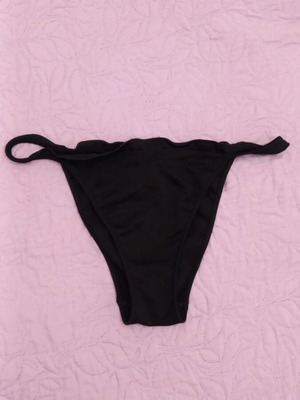 Embriio Armani swimwear bottom like new, size M to L, black