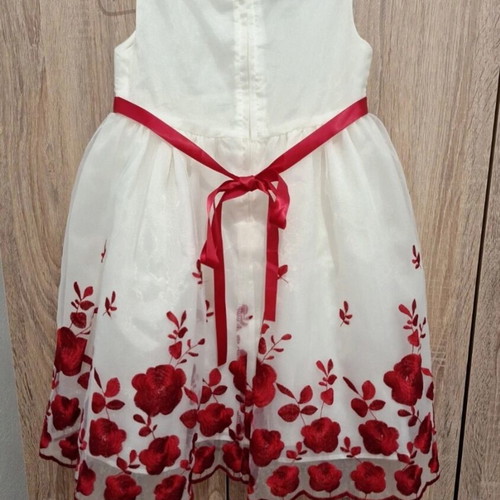 Baby Rose dress for girl 5 years like new, white and red, with tulle and lining