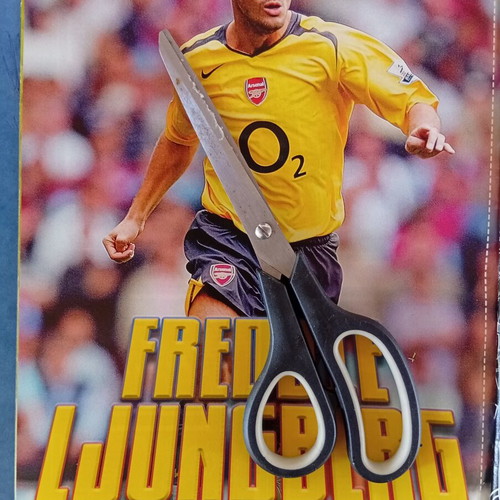 Match Football Magazine Issue 18-24/10/2006 Like New with Ronaldinho Poster