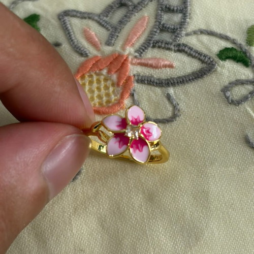 Pandora ring with Moana flower, size 52, unworn