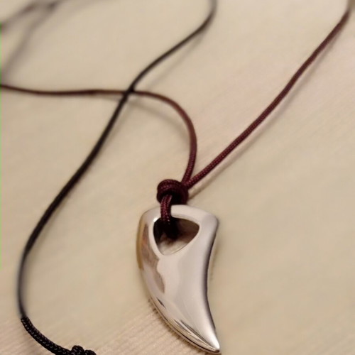 Wolf Tooth Pendant new, stainless steel