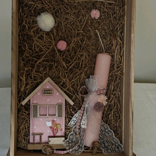 Scented scratch candle with decorative pink shades new
