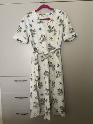 Zara summer tropical dress white with palm trees and starfish like new