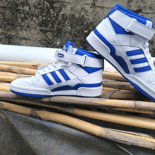 Adidas Forum Mid athletic shoes new, size 42, white and blue