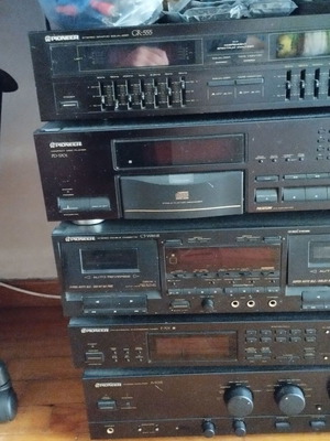 Pioneer hi-fi ηχοσύστημα με ενισχυτή, CD player και διπλό κασετόφωνο