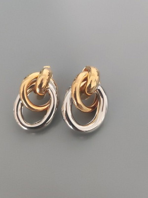 Earrings new, never worn