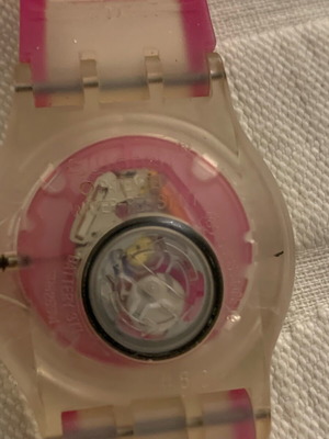 Swatch Pinksea model SUJK103 women's watch new pink