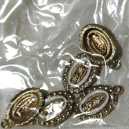 Holy Mary pendants, pack of 5, gold and white