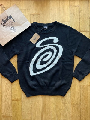 Stussy crewneck black brand new with tags