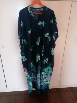 Kaftan dress long floral used, sizes up to XL