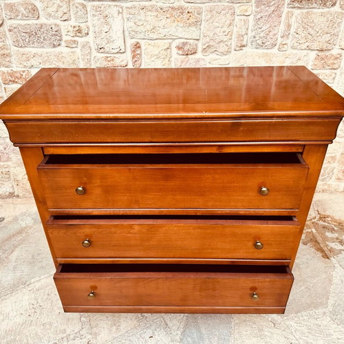 Vintage chest of drawers made of solid mahogany like new