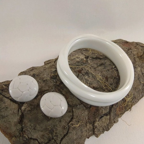 Vintage earrings and bracelet set white collectible 80s disco style new