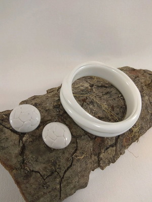 Vintage earrings and bracelet set white collectible 80s disco style new