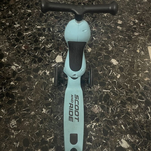 Scoot and Ride scooter used, blue, adjustable handlebar