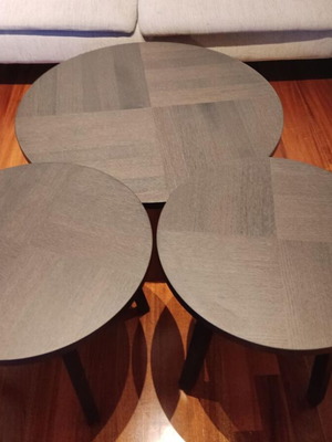 3 coffee tables, 2 at 0.50x0.50m, 1 at 0.90x0.40m