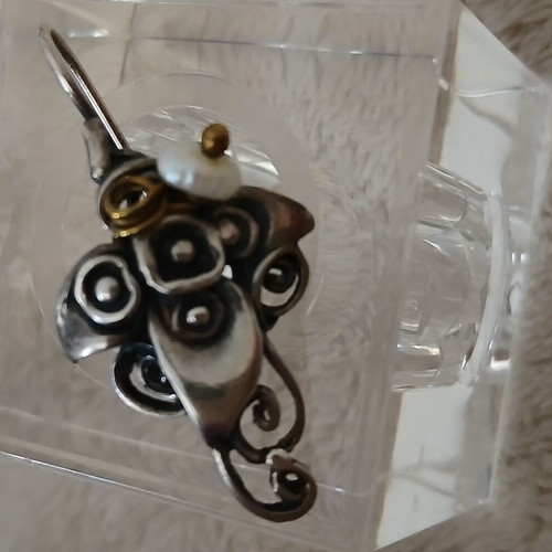 Vintage silver 925 earrings with genuine pearls like new